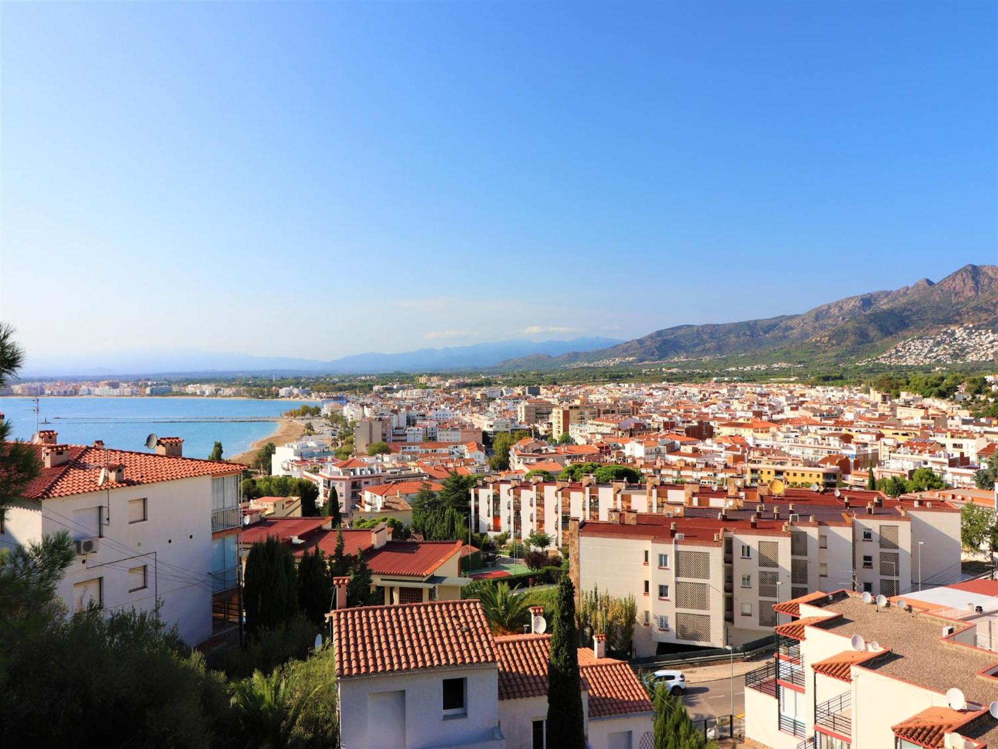 Appartement With Scenic View *